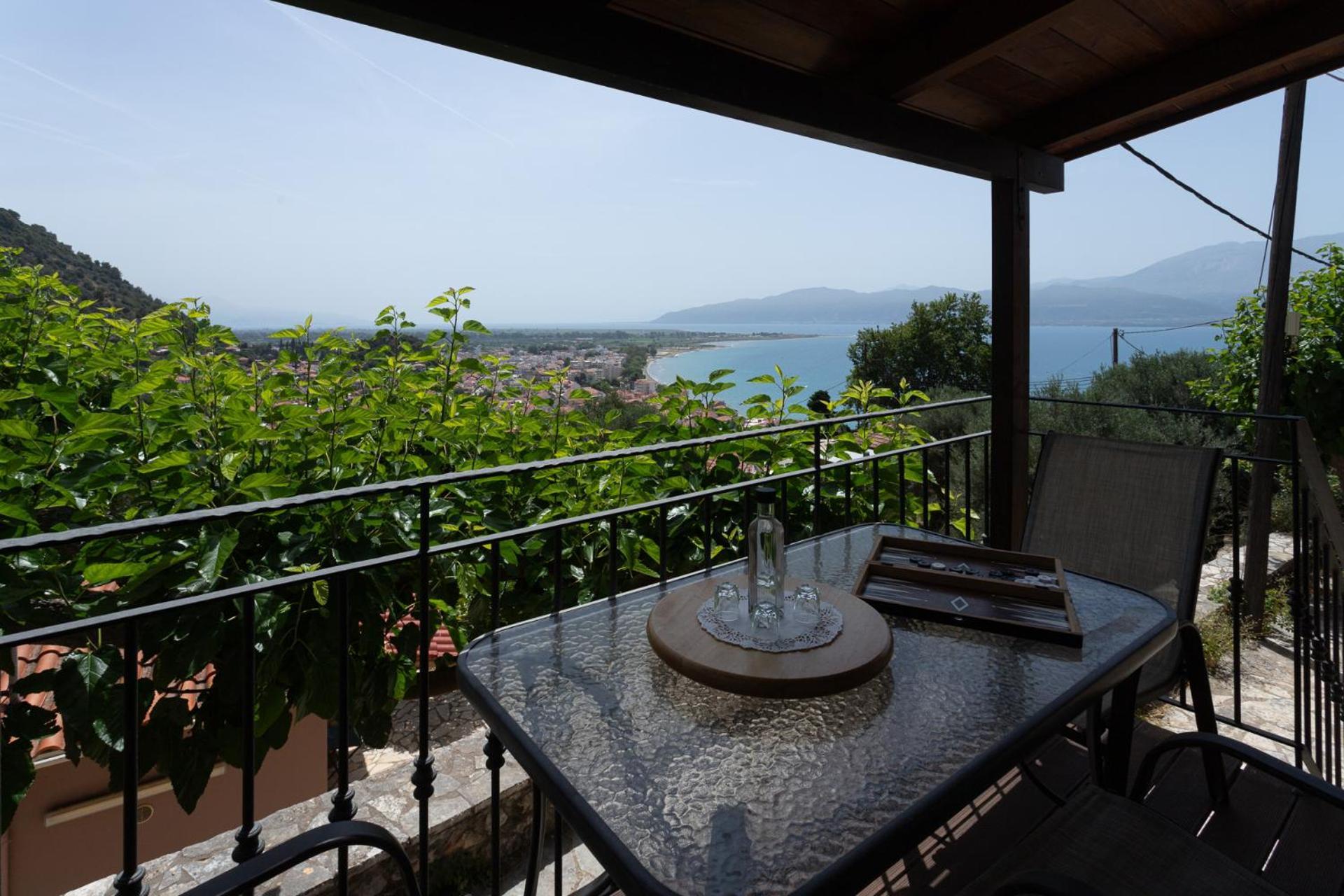 Ferienwohnung To Spiti Sto Castro Nafpaktos Exterior foto